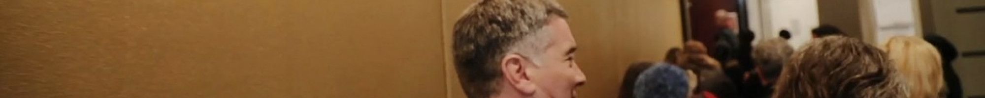 audience walking into theatre